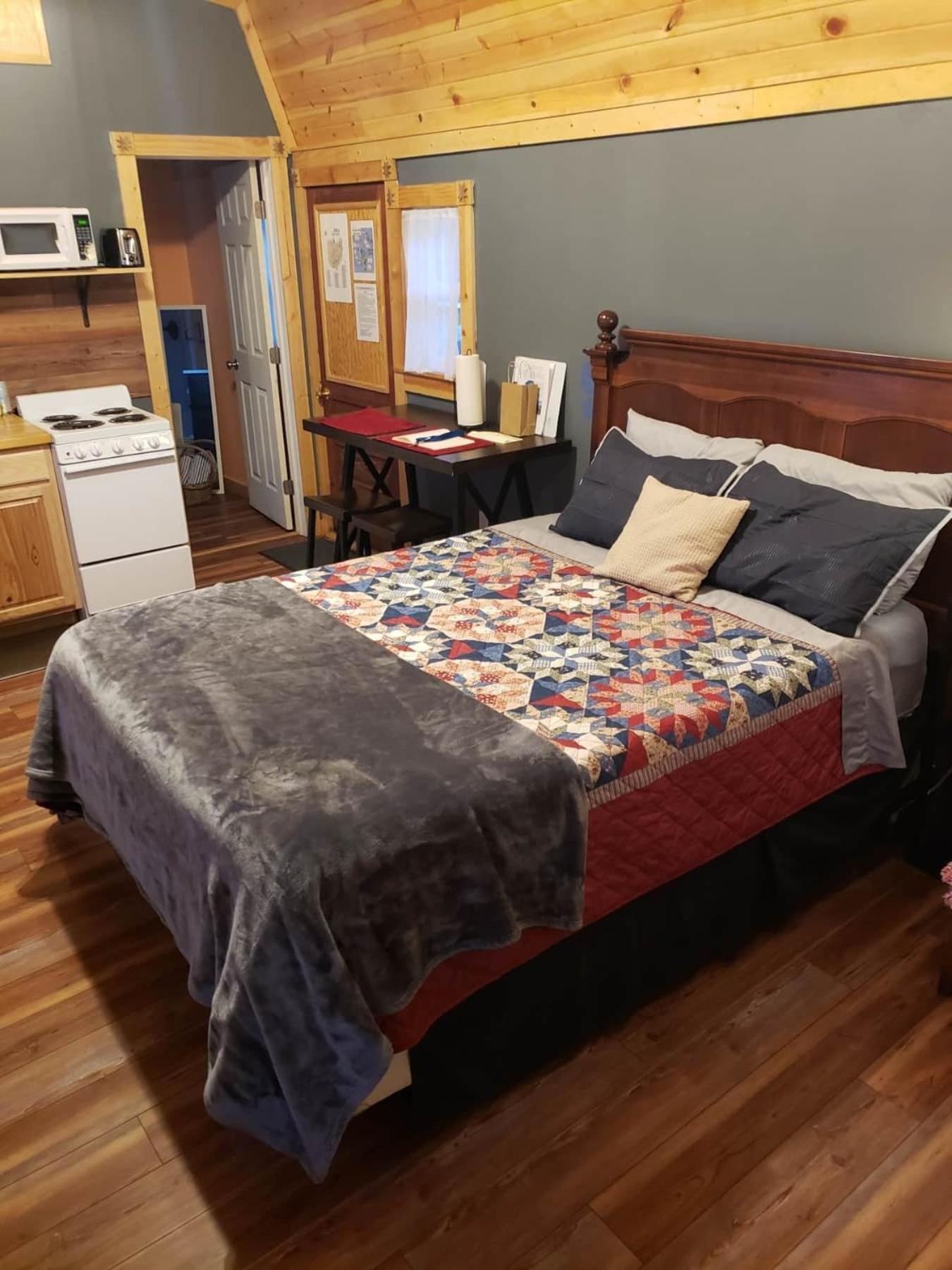 Acorn Cottage At Hocking Vacations Logan Zewnętrze zdjęcie