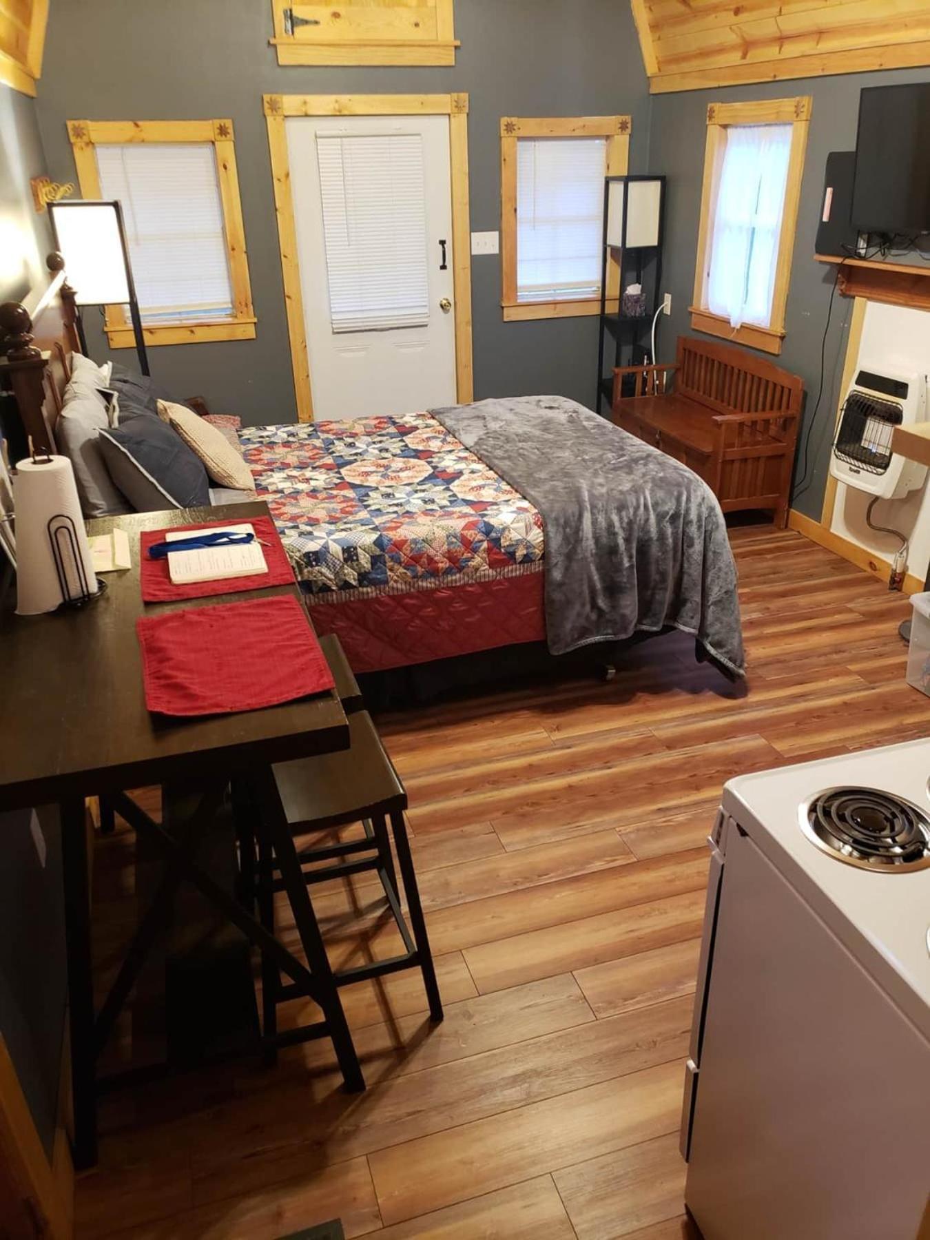 Acorn Cottage At Hocking Vacations Logan Zewnętrze zdjęcie