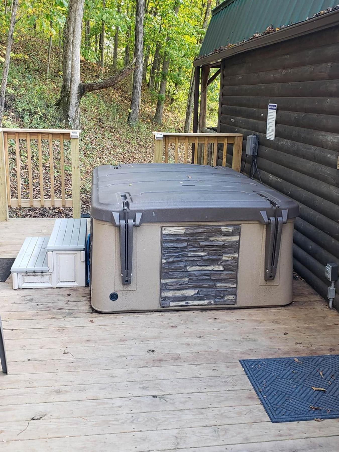 Acorn Cottage At Hocking Vacations Logan Zewnętrze zdjęcie